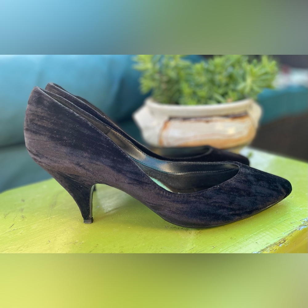 Vintage Crushed Velvet Harley Pumps Heels Size 9